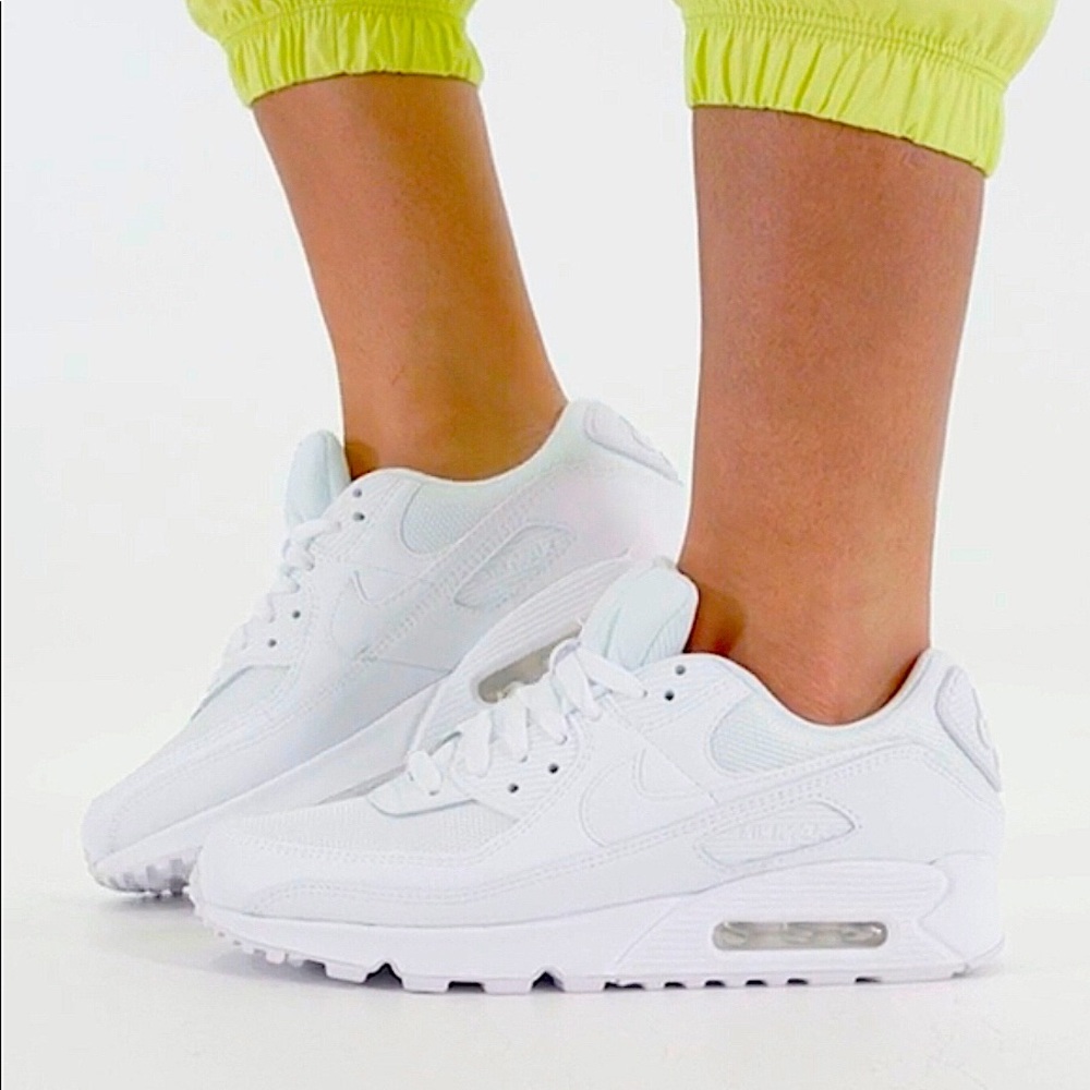 WOMEN'S NIKE AIR MAX 90 CASUAL SHOES SIZE 7 1/2
